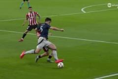 外網(wǎng)爆了！馬奎爾邊路戲耍對(duì)手傳中送助攻：亞馬奎，小羅附體