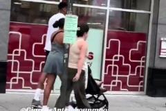 驚！字母哥去紐約了！網(wǎng)友偶遇字母哥帶著家人在紐約逛街