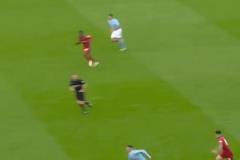 印象中還是那位陽光少年！不知不覺，貝克漢姆都已經(jīng)50歲了！