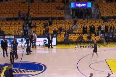 不妙庫(kù)里賽前連轟logo三分 底角三分提前回頭