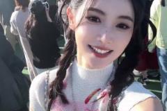 嗨起來！美女主播金佳悅參加草莓音樂節(jié)活動(dòng)~