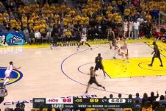 ?勝利天平開始傾斜！范弗里特接球直接拔，大號三分手起刀落！