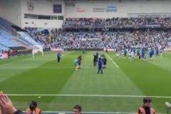 有能！蘭帕德帶領(lǐng)考文垂進(jìn)入沖超附加賽，賽后揮起農(nóng)夫三拳