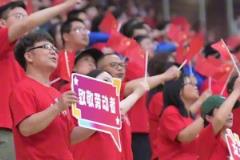 勞動(dòng)者的節(jié)日!環(huán)衛(wèi)工、外賣員等近600名勞動(dòng)者受邀觀看蓉城比賽