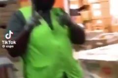 球迷惡搞：哈登在我這邊呢，場上的是假哈登