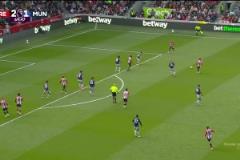 曼聯(lián)再次丟球！沙德后點頭球入網(wǎng)梅開二度，曼聯(lián)1-3落后小蜜蜂