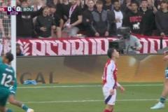 錯(cuò)失良機(jī)！薩卡禁區(qū)內(nèi)回敲，馬丁內(nèi)利無(wú)人盯防低射偏出！