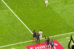 受歡迎！居勒爾被換下時，全場響起掌聲