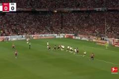 當(dāng)頭一棒！凱恩23年加盟首戰(zhàn)，奧爾莫戴帽拜仁0-3完敗失冠