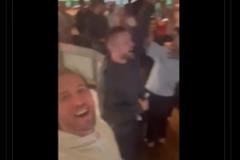 喝醉了都凱恩曬全隊(duì)喝酒慶祝視頻配文：我們是冠軍！