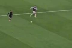 阿諾德的這個傳球我看了不下十遍！他是怎么做到的？