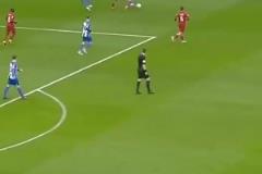 克洛普無奈換人??昔日三笘薰連續(xù)突破生吃“軍訓(xùn)”阿諾德