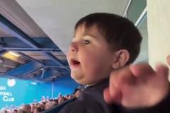 太可愛了！恩佐兒子看到老爸進(jìn)球之后高興的手舞足蹈