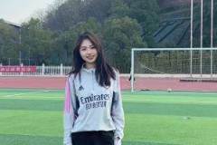 大長腿小姐姐又美又能踢，一看就是練過的