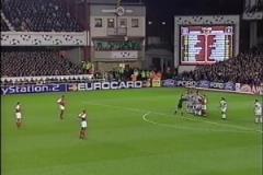 布馮無奈！亨利超神任意球攻破尤文城池