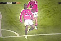 自此以后，世界上多了一個任意球宗師！