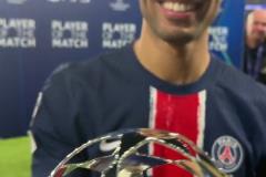 MVP！第一視角將歐冠全場最佳獎杯送給阿什拉夫