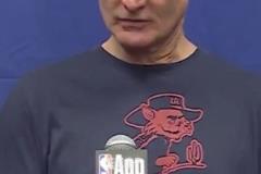 華子：研究一晚上防庫里，結(jié)果庫里不上了，天塌了！