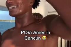 開啟假期！阿門乘游艇出海玩起了跳水