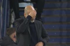 瓜帥：太尼瑪嚇人了！埃德森花式動(dòng)作戲耍對(duì)方前鋒