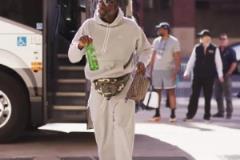 受傷不能打啥感受？庫里回應(yīng)逗笑記者：人家有一點小情緒了！