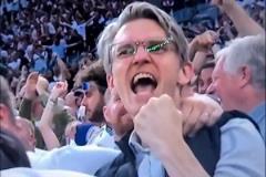 球迷：就說(shuō)厄德高你最近“臥底”表現(xiàn)，原來(lái)是叛變死敵熱刺了