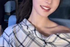 真美啊！美女主播金佳悅鳥(niǎo)巢看張杰演唱會(huì)