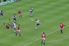 1996年的今天，曼聯(lián)奪得足總杯冠軍，坎通納打入了決定性進(jìn)球