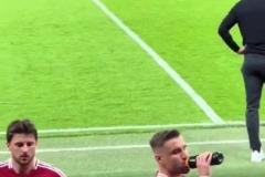 轉(zhuǎn)折點(diǎn)？細(xì)節(jié)發(fā)現(xiàn)阿莫林本想叫盧克·肖和阿馬德上場，而芒特……