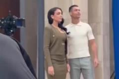 神仙眷侶 ！C羅和喬治娜一起拍廣告，眼神中滿滿的愛意