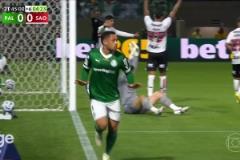 連續(xù)3場比賽進(jìn)球！羅克巴甲補(bǔ)時(shí)破門絕殺！帕爾梅拉斯領(lǐng)跑積分榜