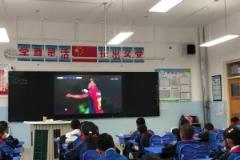 老師真好??！還給同學(xué)們放歐冠看