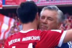 8年前阿隆索告別賽，安切洛蒂提前讓阿隆索下場享受全場球迷鼓掌