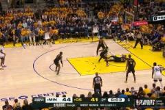 沒必要上了吧？森林狼大比分領(lǐng)先，華子5犯坐在板凳席十分開心！