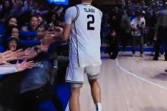 Bro！準(zhǔn)備好明年喊獨(dú)行俠總冠軍了嗎？！