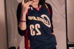 這么多經(jīng)典球衣，鐵詹密無(wú)疑了