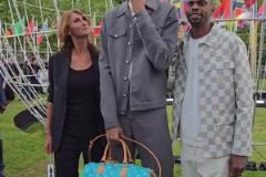 2米51，這身高來打籃球的話太變態(tài)了吧