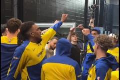 勇士本賽季最后一次出征儀式，不知道今年夏天誰走誰留？？？