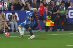 不太冷靜！卡夫雷拉出拳攻擊亞馬爾被直紅罰下！