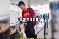 內(nèi)斂？不自信？中國籃球為何總是“沒禮貌”