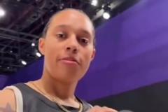 明年見咯！庫里結(jié)束賽季采訪：感謝大家！今年夏天別煩我~