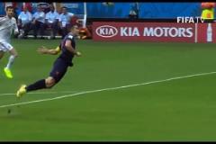 這記頭球永載史冊！范佩西：遙想當(dāng)年，金戈鐵馬！