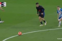 佩德里帶球反擊禁區(qū)前分球！亞馬爾跟進(jìn)打門高出球門！