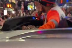 7旬老尼蜜！斯派克-李和全城紐約球迷慶祝尼克斯殺進東決