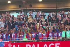 證歷史！水晶宮戰(zhàn)勝曼城，奪得隊史120年來首座頂級賽事冠軍