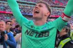 冠軍門將！曼聯(lián)棄將亨德森撲點(diǎn)+屢獻(xiàn)神撲！賽后奪冠吶喊慶祝！