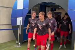 他值得！穆勒結(jié)束德甲生涯，霍村球迷全體起立鼓掌致敬！