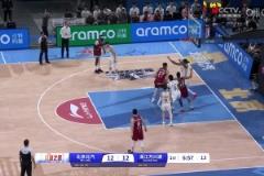 郭艾倫直呼真的假的不敢信周琦野獸式雙手正面隔扣卡爾頓