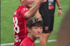 韓鵬飛被球迷罵但他還是友好回應(yīng)，韋世豪在一旁蒙了