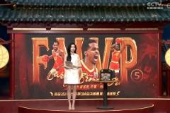 美女主播金佳悅賽后點(diǎn)評(píng)廣廈奪冠！郭艾倫調(diào)侃主播年輕出戲了